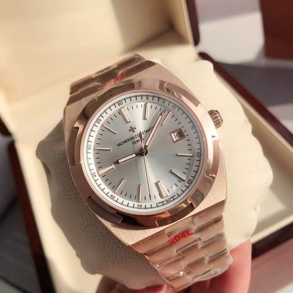  Vacheron Constantin Overseas Or Rose - Cadran Argenté — Acier Inoxydable 904L Rose Gold