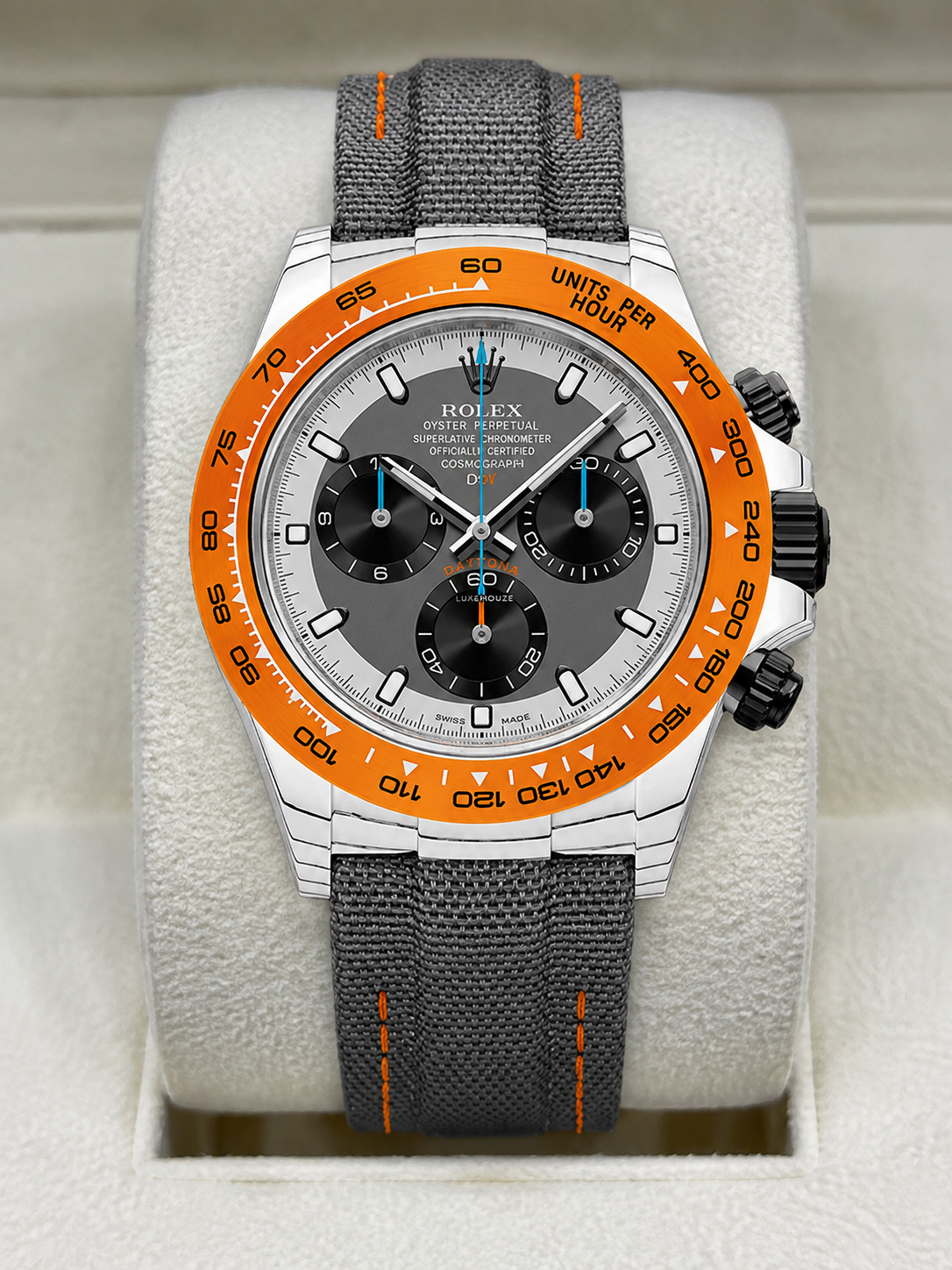 Daytona Orange Racer — Caoutchouc gris texturé